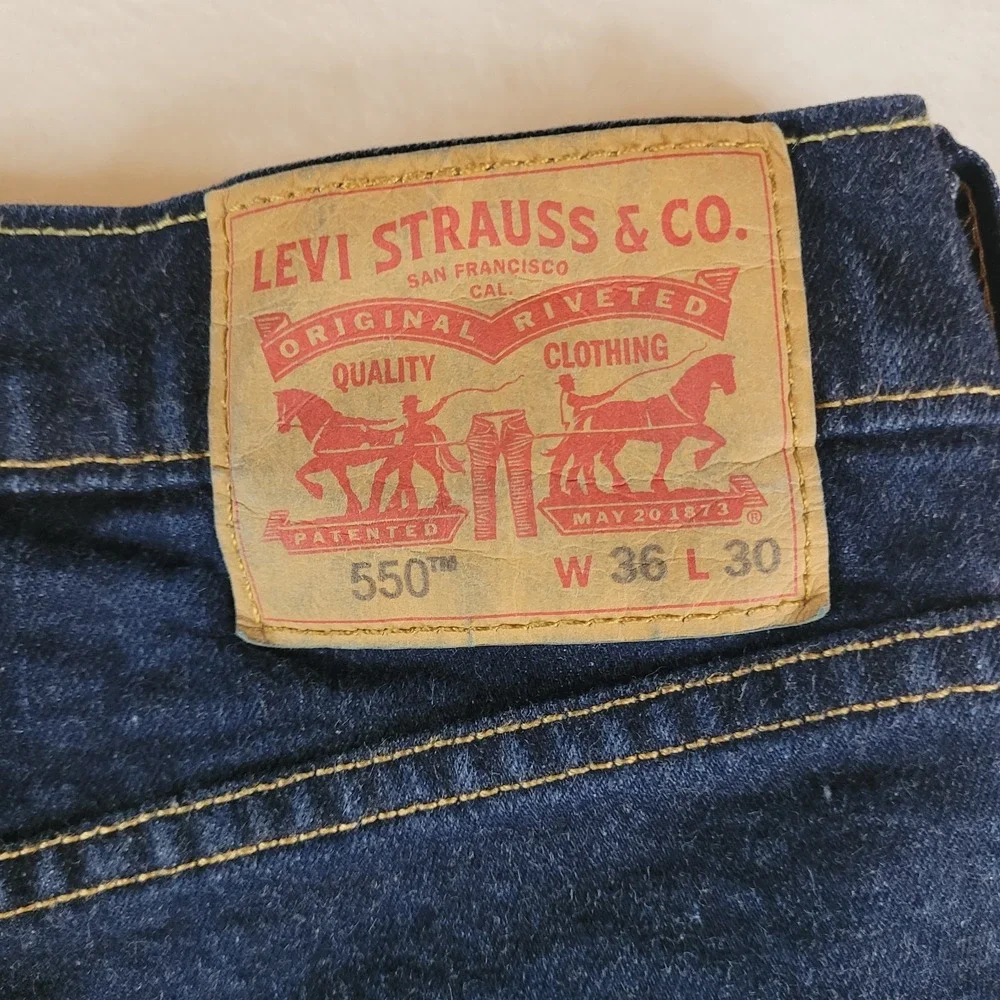 Levi's 550 Men's Jeans Size 36x30 Blue Relaxed Fit Look At Pics